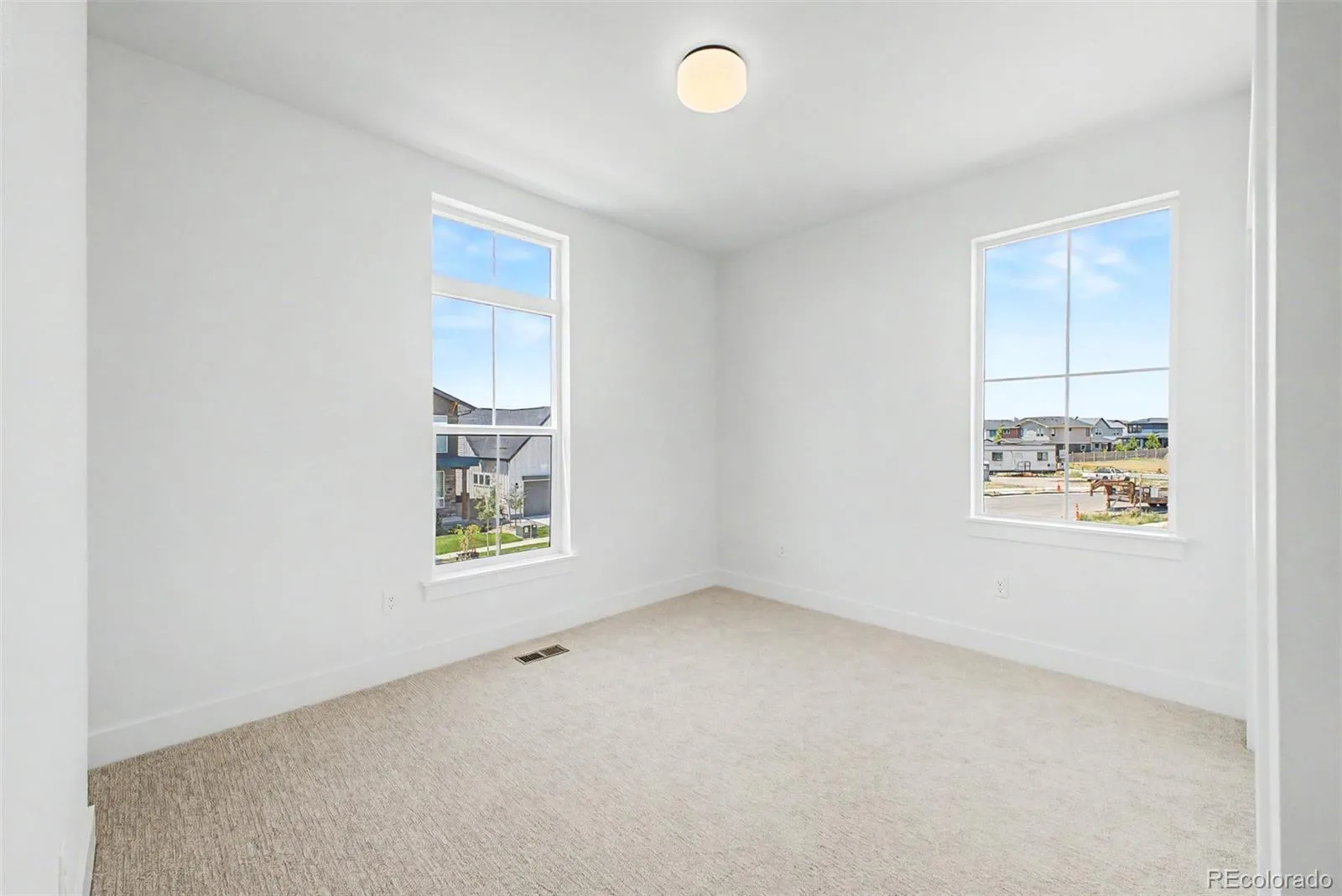 5588 Moosehead Circle Longmont CO 80503 | MLS #REC9558642 07302026211033 1600 22