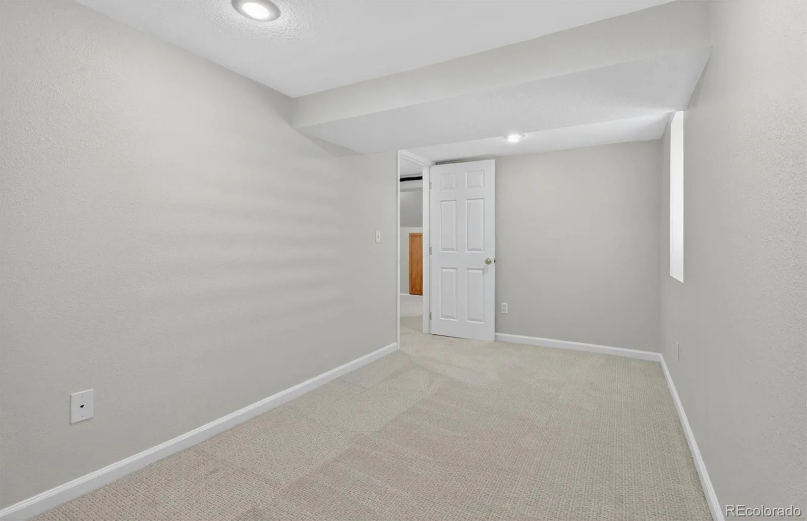 4954 N Grove Street Denver CO 80221 MLS #REC9558928 06192026040204 1600 35