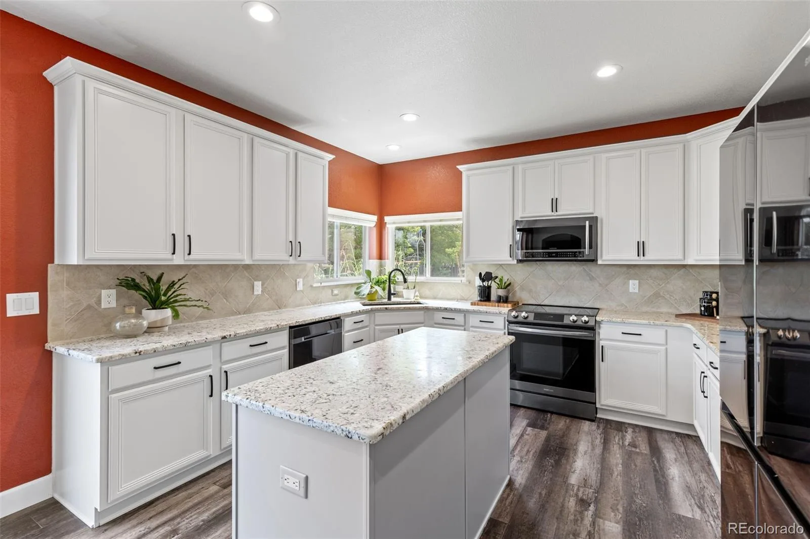 7664 Bison Court Littleton CO 80125 | MLS #REC9559103 08162026051000 1600 7