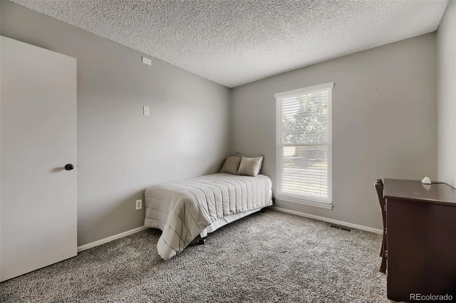 9367 W Hamilton Drive Denver CO 80227 | MLS #REC9560780 08072026022331 1600 18