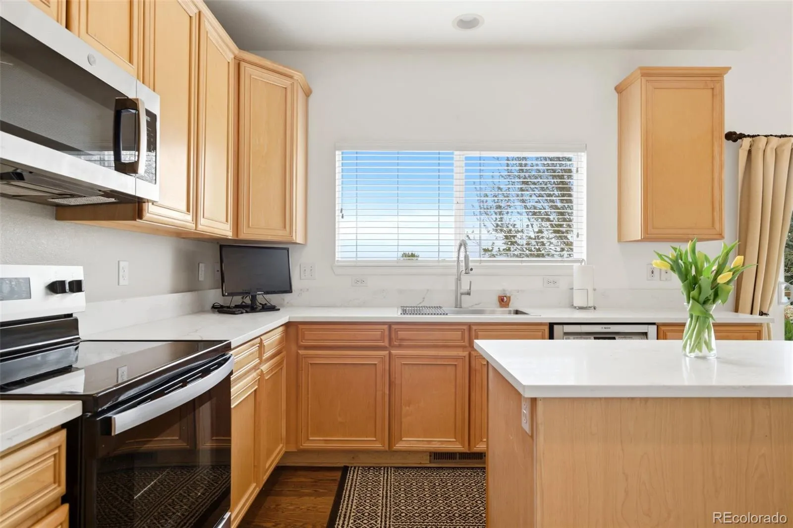17741 E Maplewood Circle Aurora CO 80016 MLS #REC9561835 04282026173339 1600 17