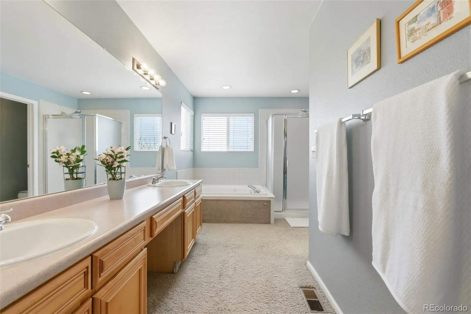 17741 E Maplewood Circle Aurora CO 80016 MLS #REC9561835 04282026173339 1600 23