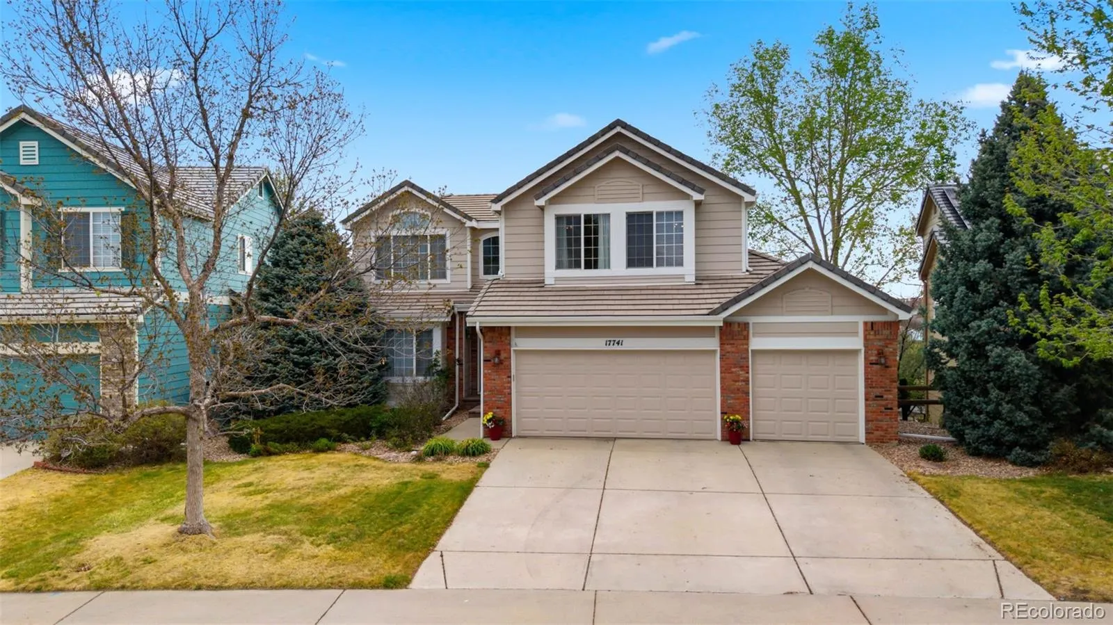 17741 E Maplewood Circle Aurora CO 80016 MLS #REC9561835 04282026173339 1600 41