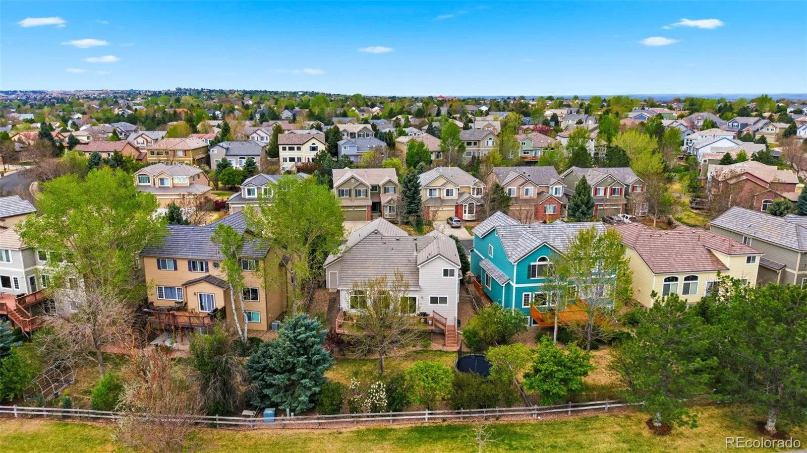 17741 E Maplewood Circle Aurora CO 80016 MLS #REC9561835 04282026173339 1600 44