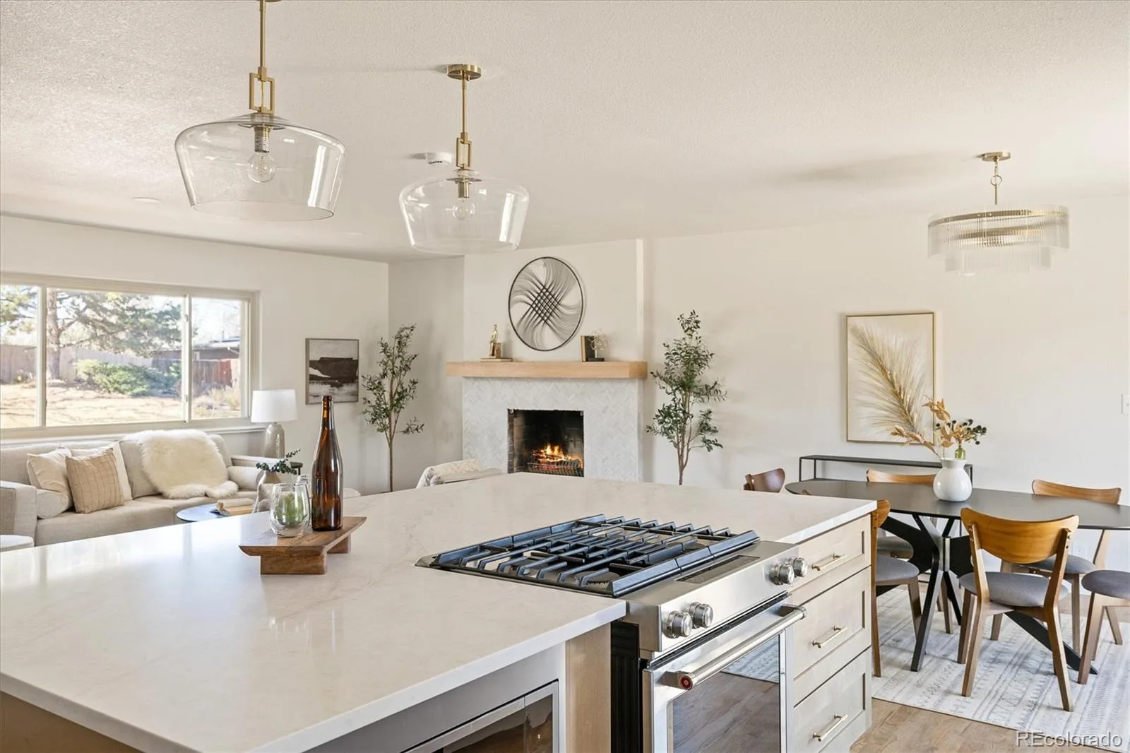 11820 W 30th Place Lakewood CO 80215 MLS #REC9562018 06092026155552 1600 13