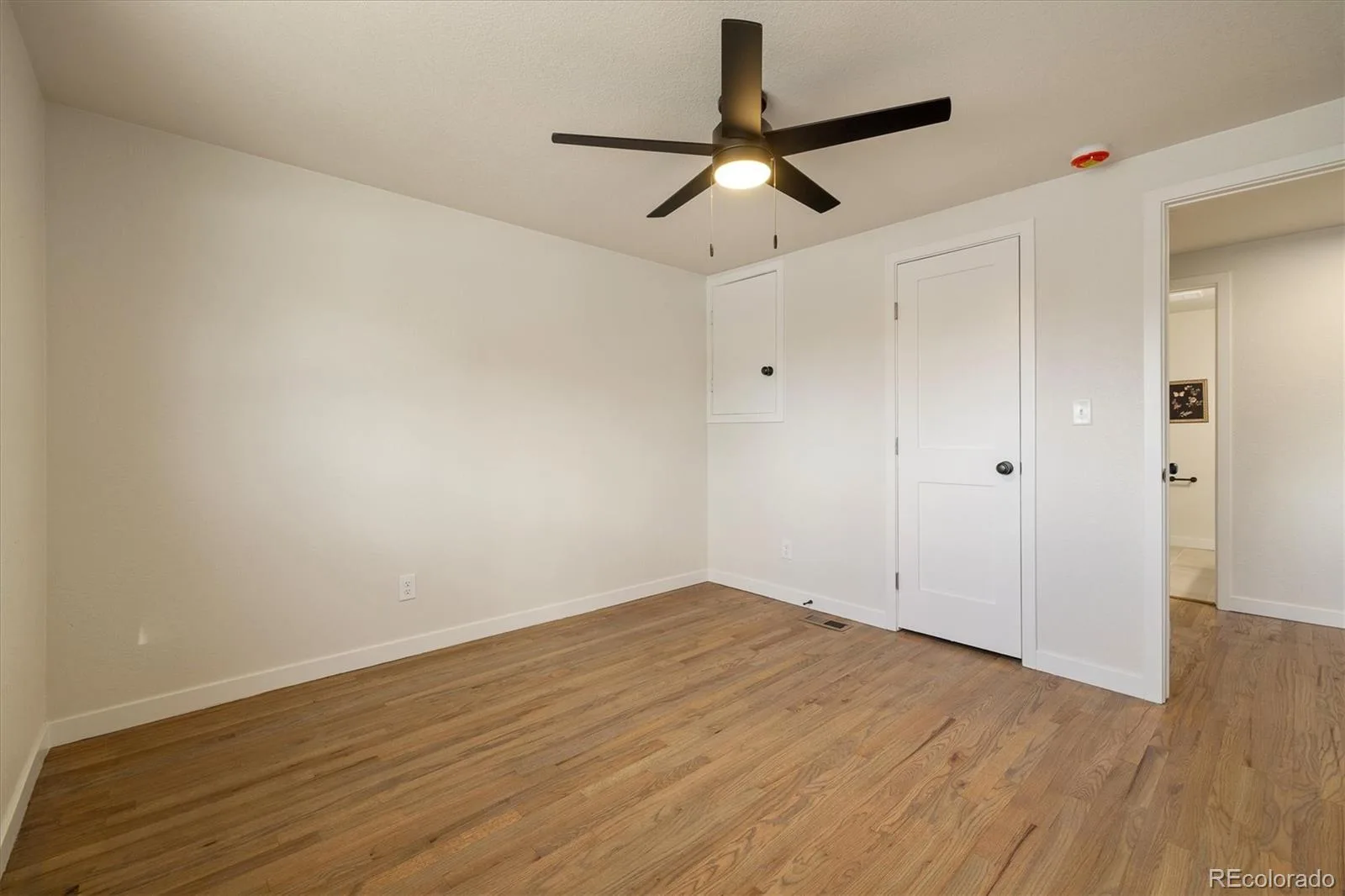 11820 W 30th Place Lakewood CO 80215 MLS #REC9562018 06092026155552 1600 18