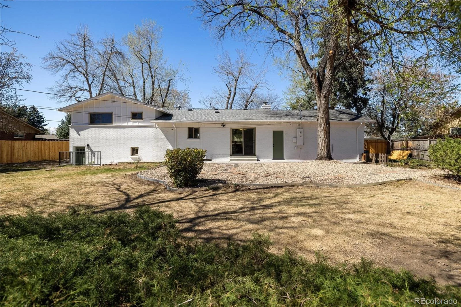 11820 W 30th Place Lakewood CO 80215 MLS #REC9562018 06092026155552 1600 29