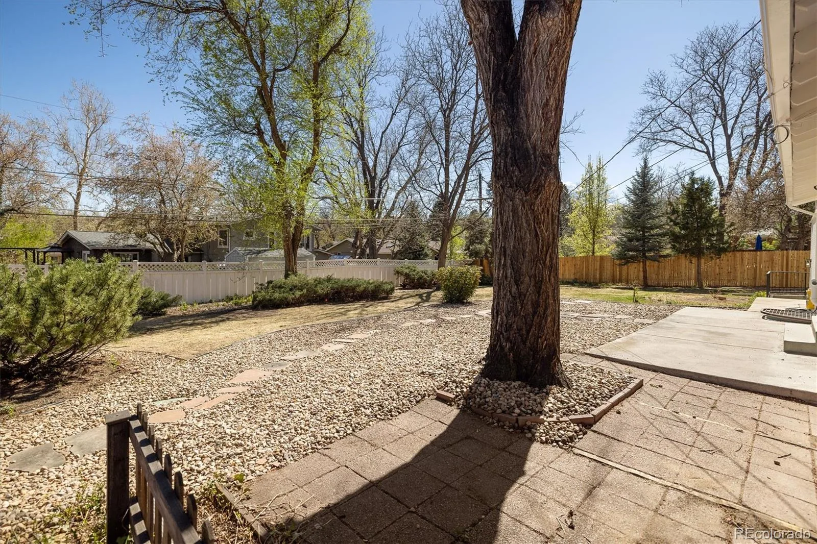 11820 W 30th Place Lakewood CO 80215 MLS #REC9562018 06092026155552 1600 32