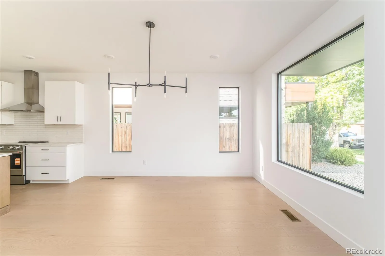 2417 S Lafayette Street Denver CO 80210 | MLS #REC9563275 10012026235714 1600 1