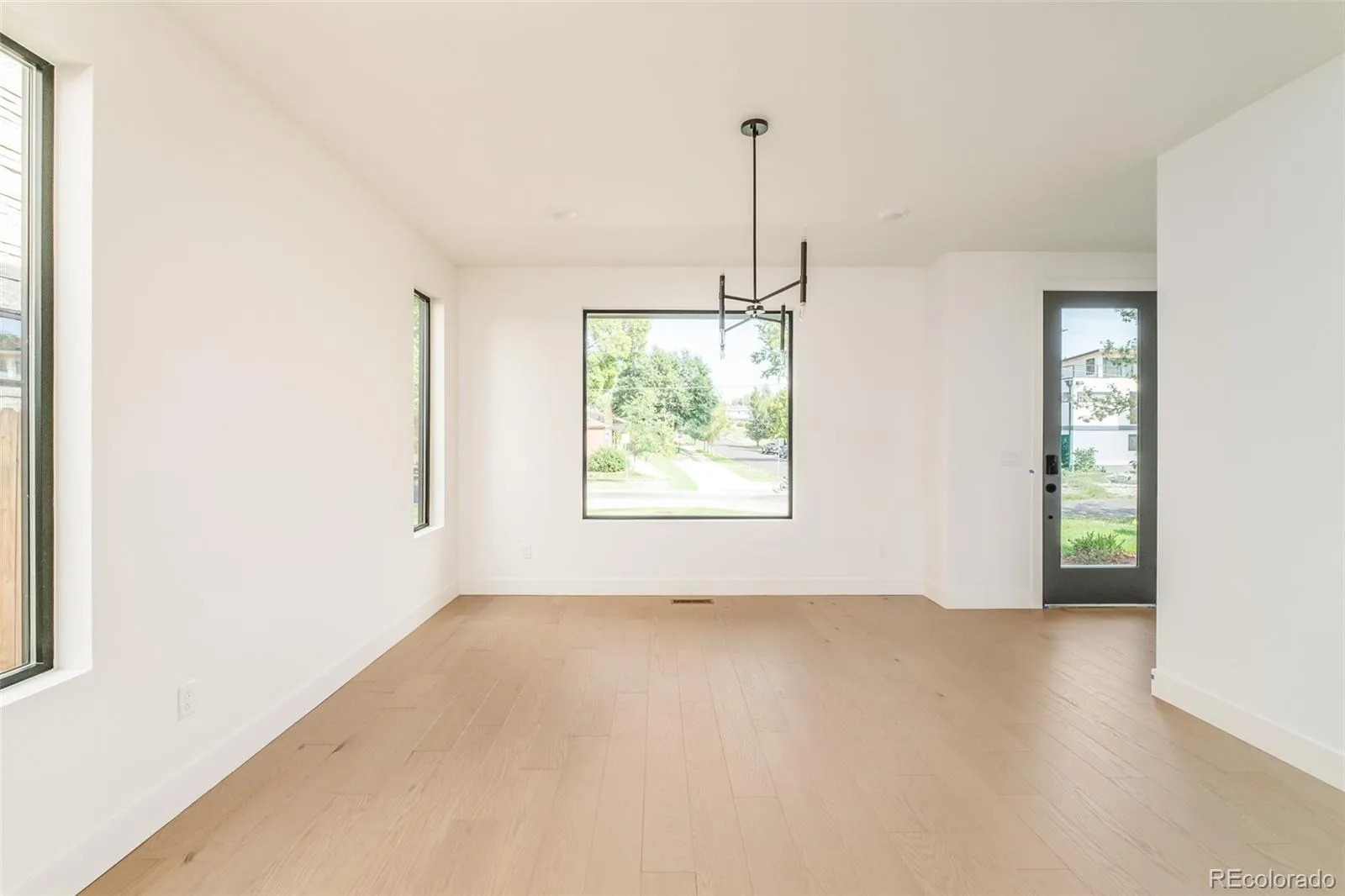 2417 S Lafayette Street Denver CO 80210 | MLS #REC9563275 10012026235714 1600 2