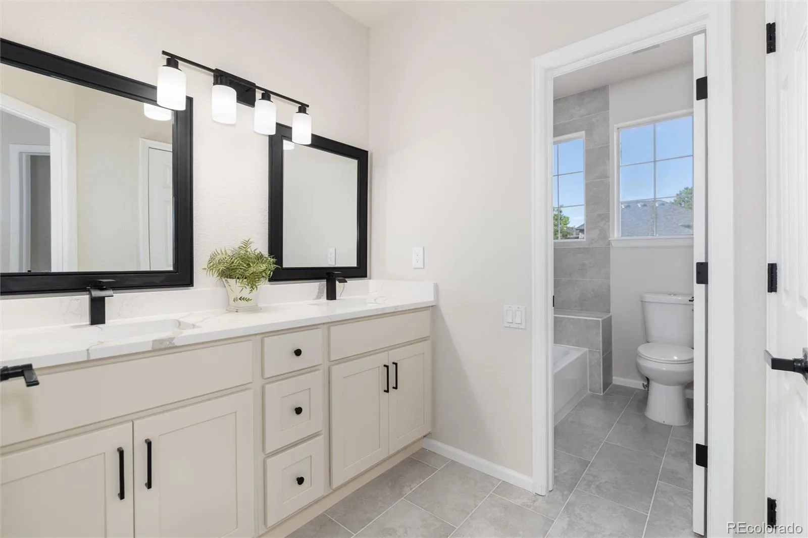 2358 Weatherstone Circle Highlands Ranch CO 80126 | MLS #REC9564144 07312026164809 1600 31