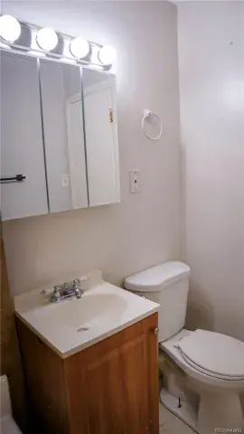 909 Meade Street Denver CO 80204 MLS #REC9565751 07232025192400 640 13