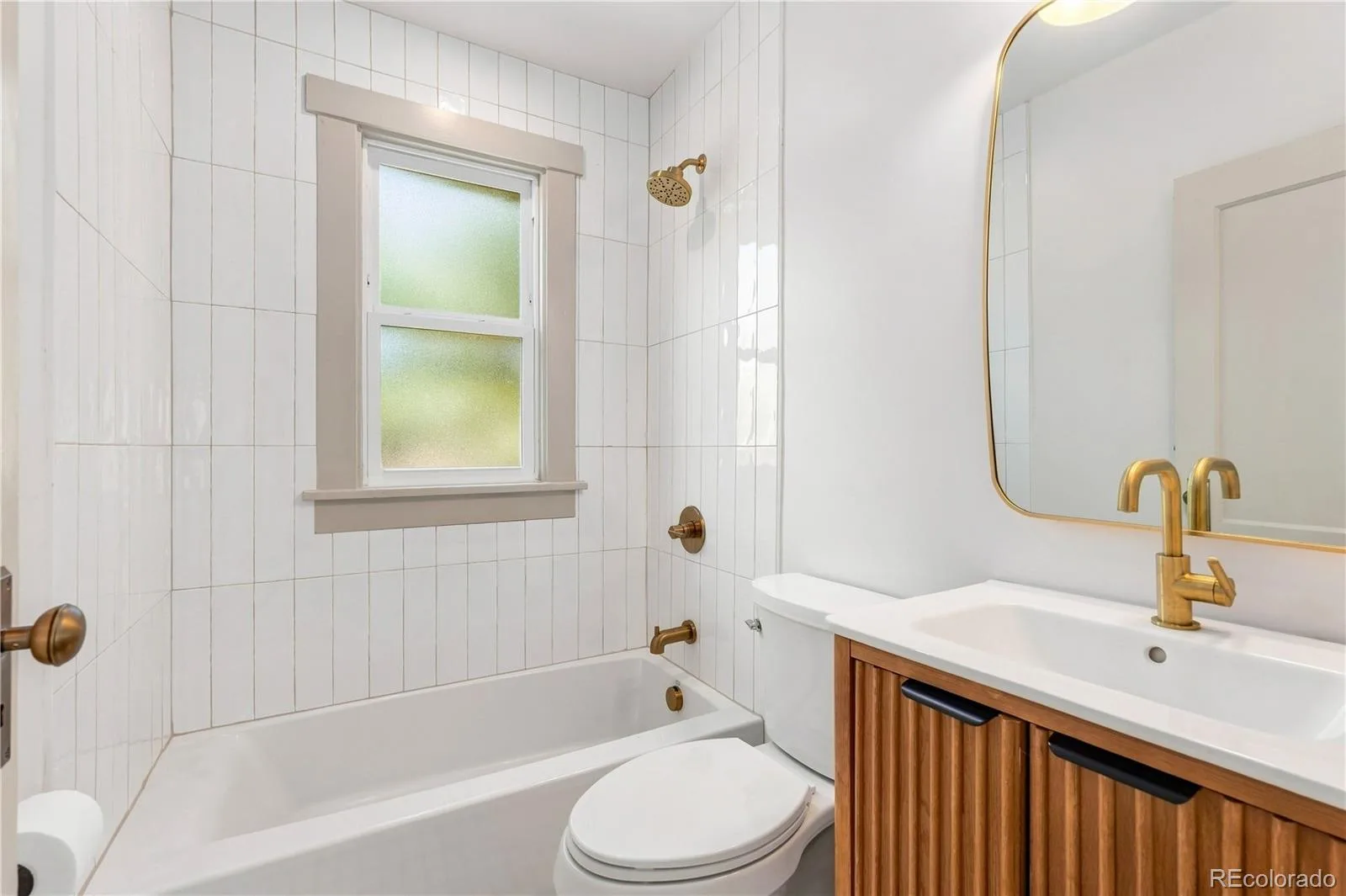 2589 N Glencoe Street Denver CO 80207 | MLS #REC9565981 10122026185006 1600 17