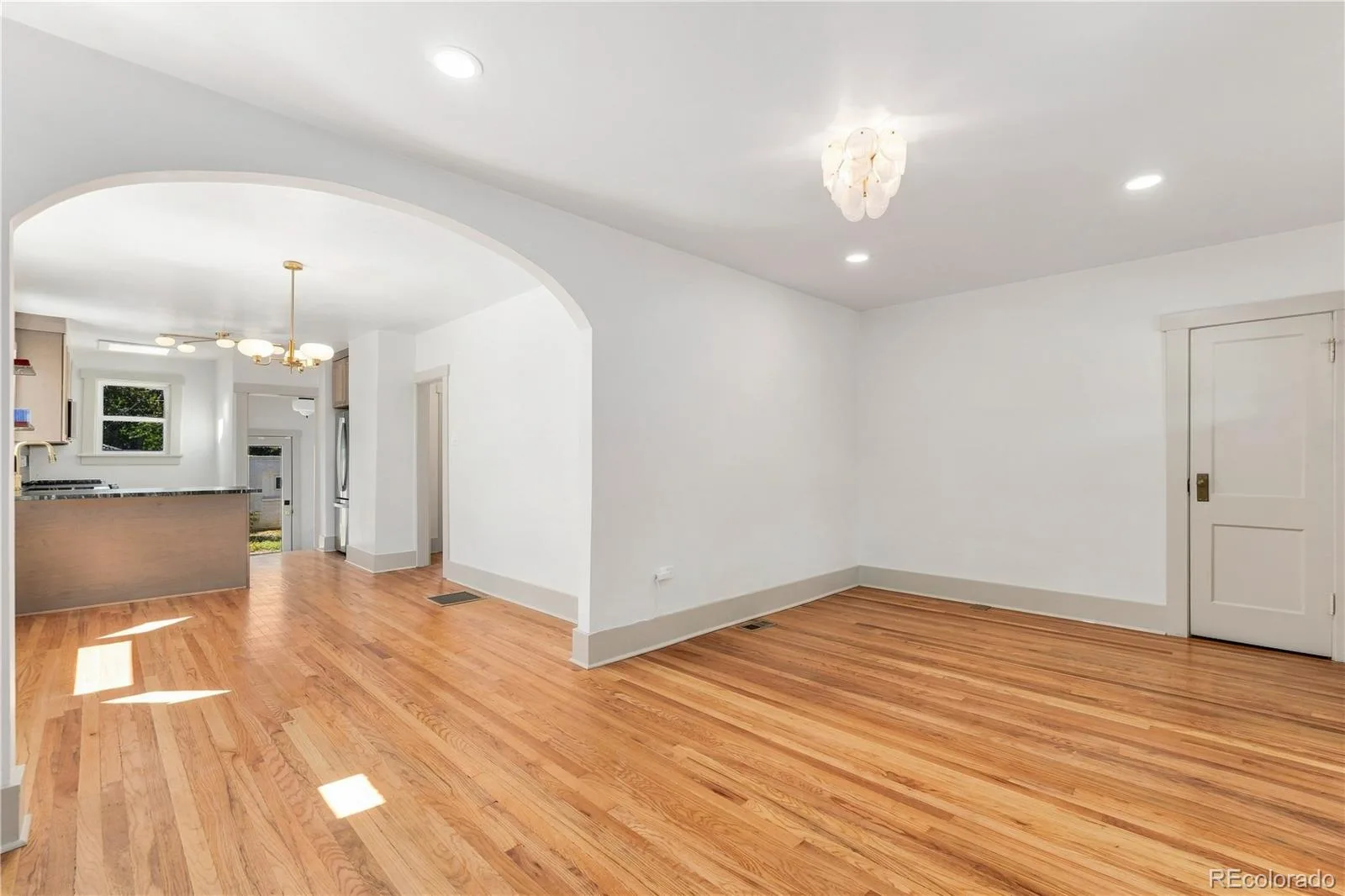 2589 N Glencoe Street Denver CO 80207 | MLS #REC9565981 10122026185006 1600 2