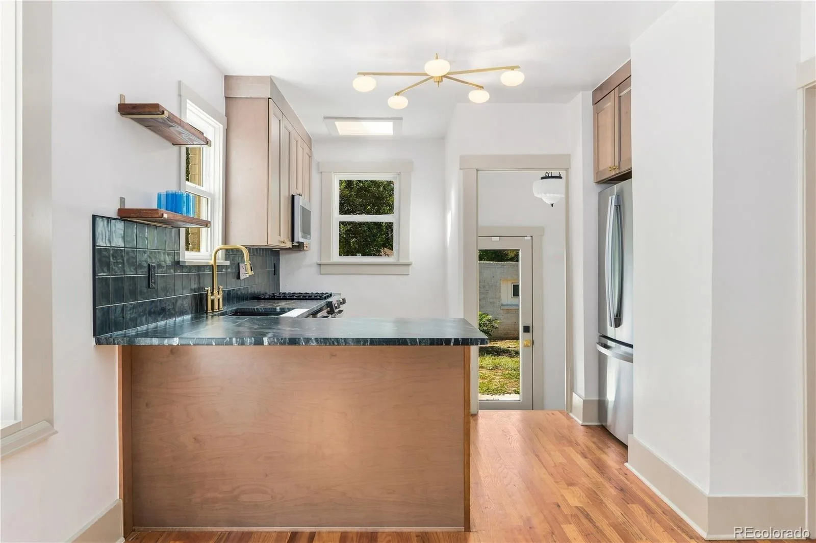 2589 N Glencoe Street Denver CO 80207 | MLS #REC9565981 10122026185006 1600 7