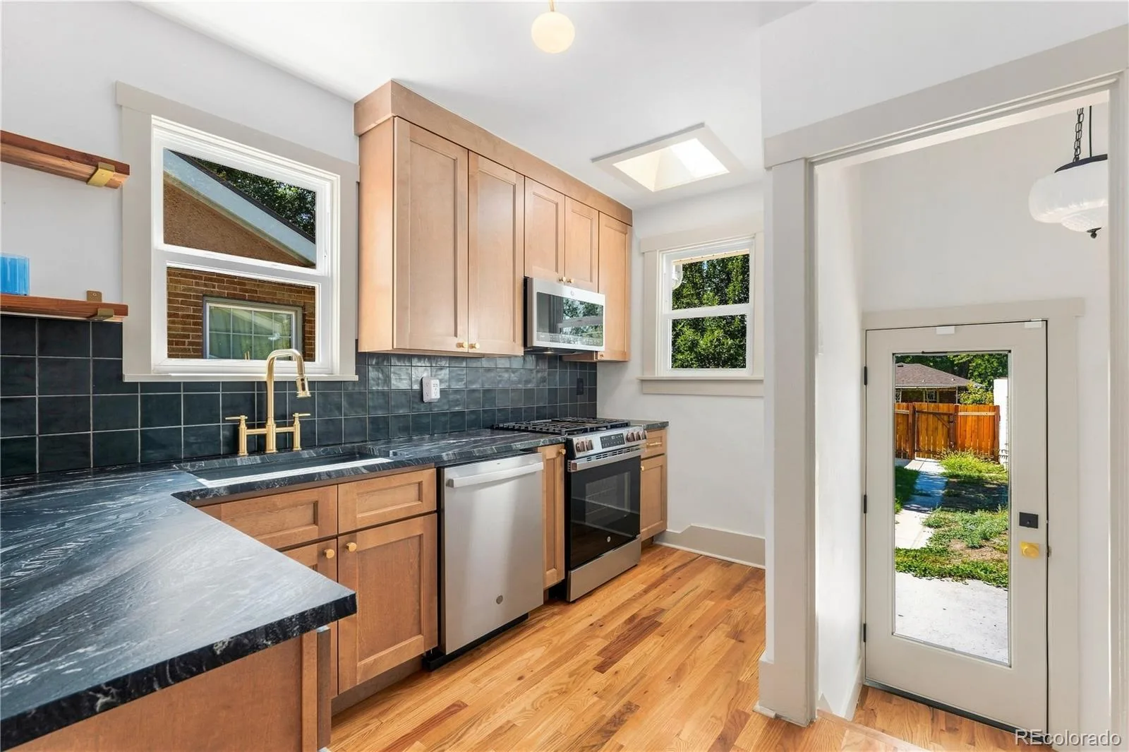 2589 N Glencoe Street Denver CO 80207 | MLS #REC9565981 10122026185006 1600 8