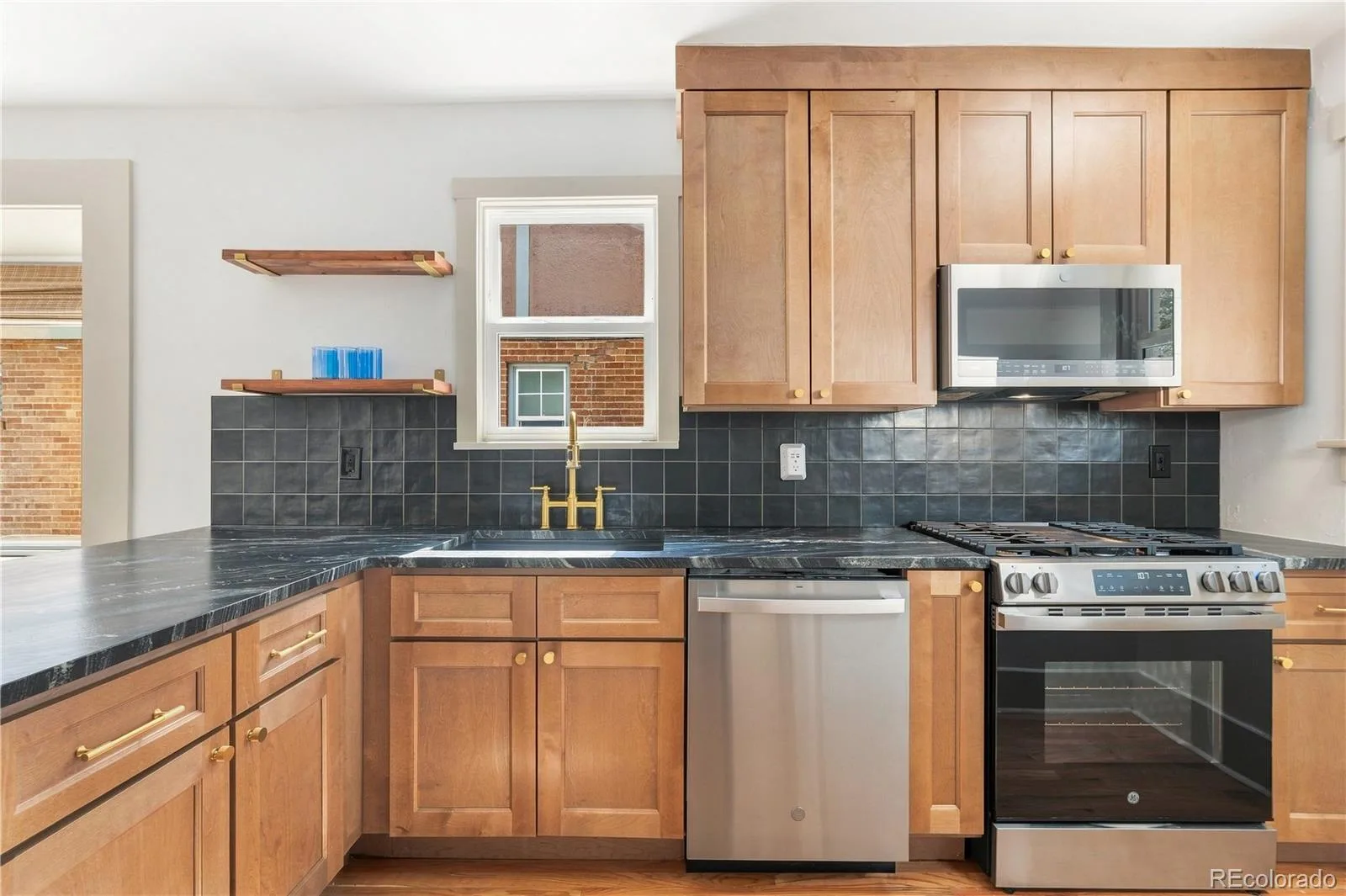 2589 N Glencoe Street Denver CO 80207 | MLS #REC9565981 10122026185006 1600 9