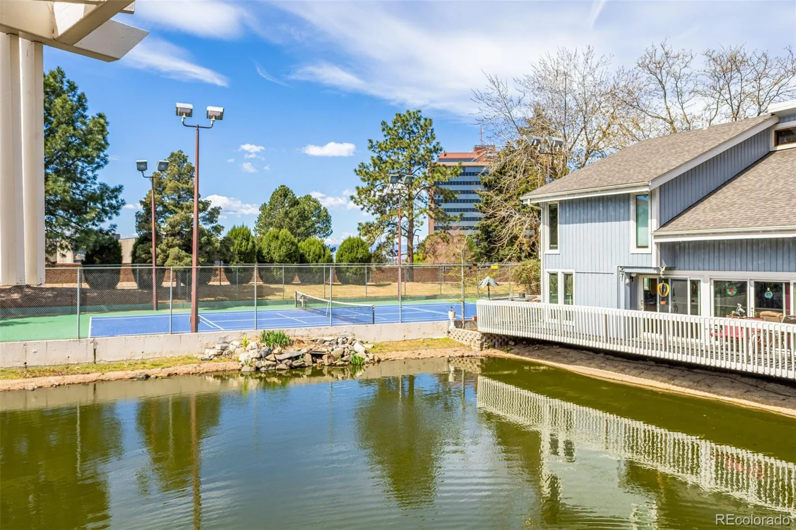 04152026202609 1600 32