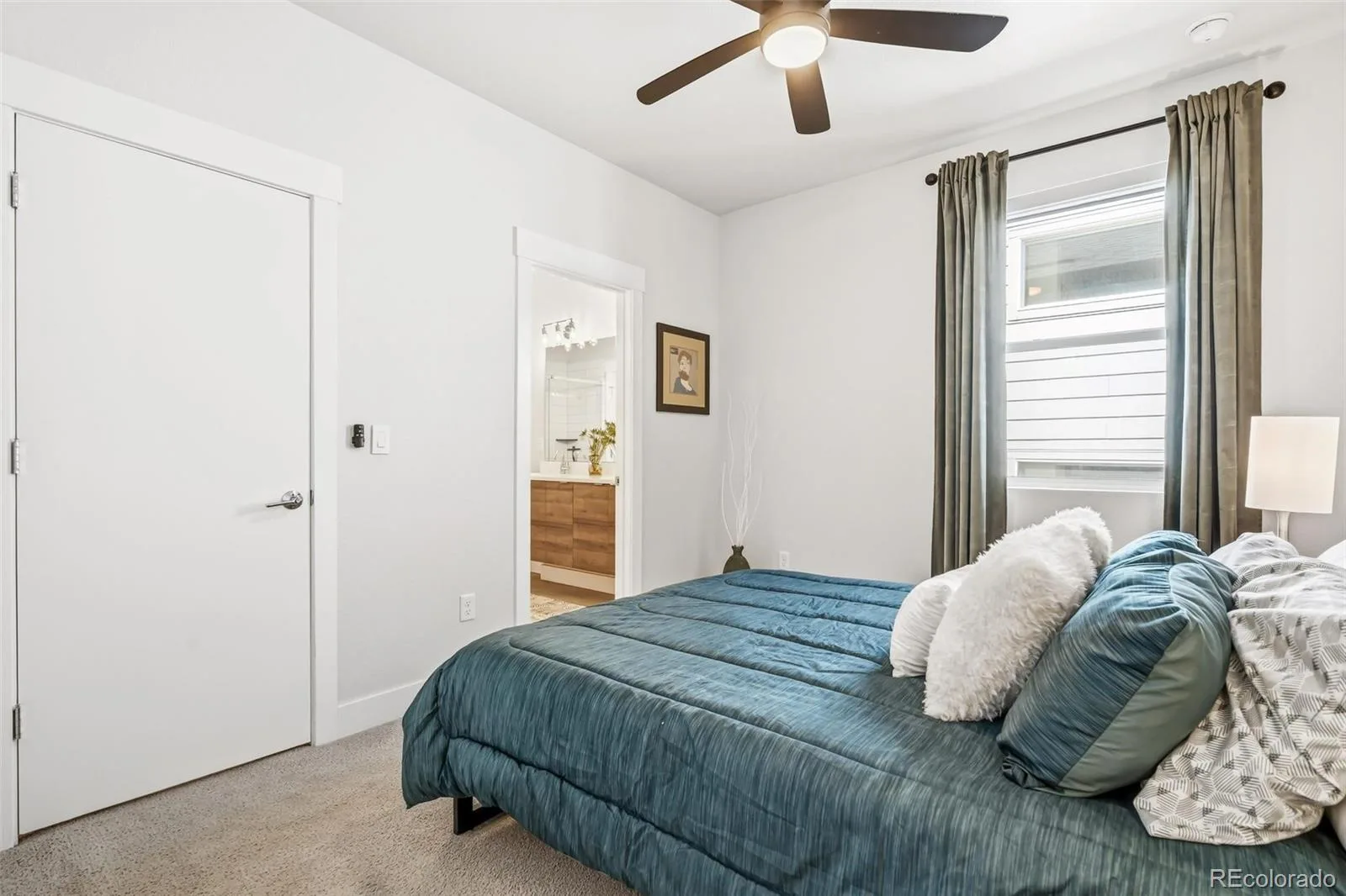 6275 King Court Denver CO 80221 | MLS #REC9568863 08192026163638 1600 32