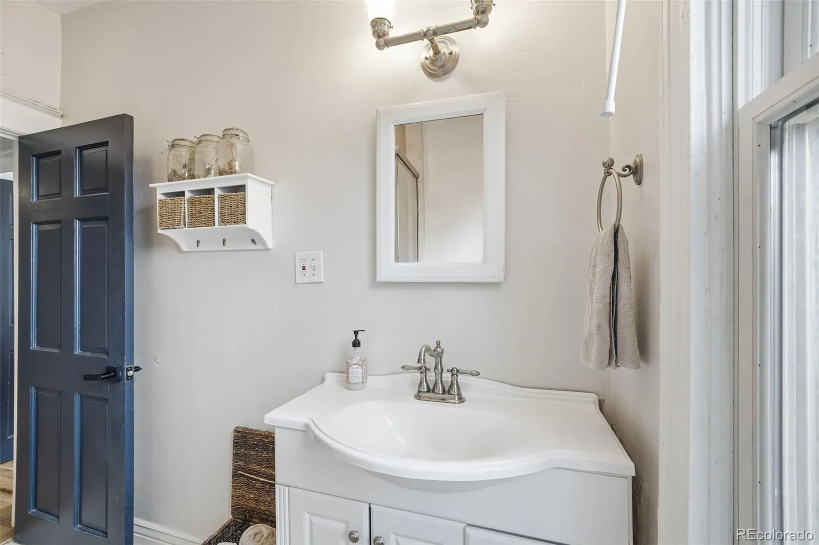 2121 E 16th Avenue Denver CO 80206 MLS #REC9570622 05222026222958 1600 29