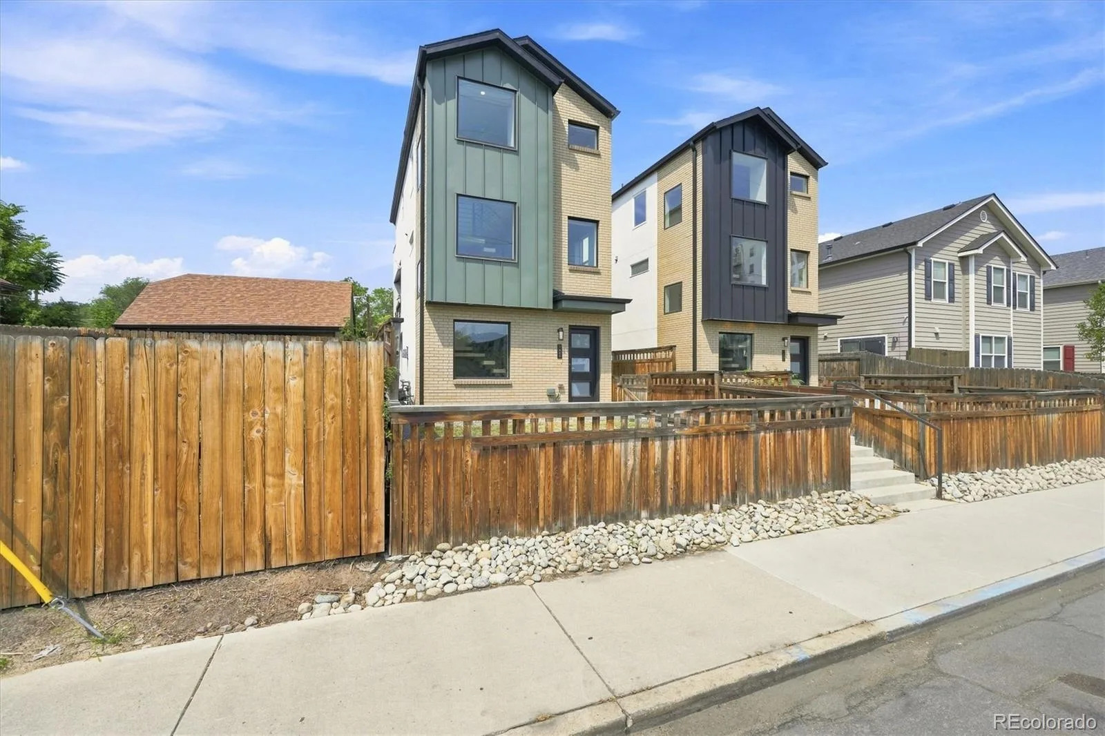 1415 Irving Street Denver CO 80204 | MLS #REC9572312 08132026193207 1600 41