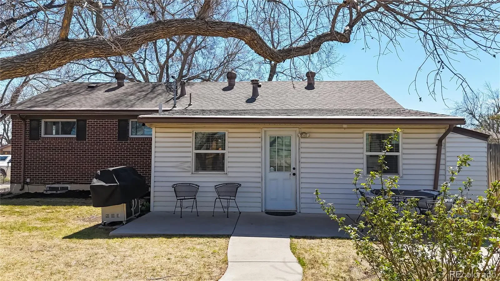 03272026005459 1600 33