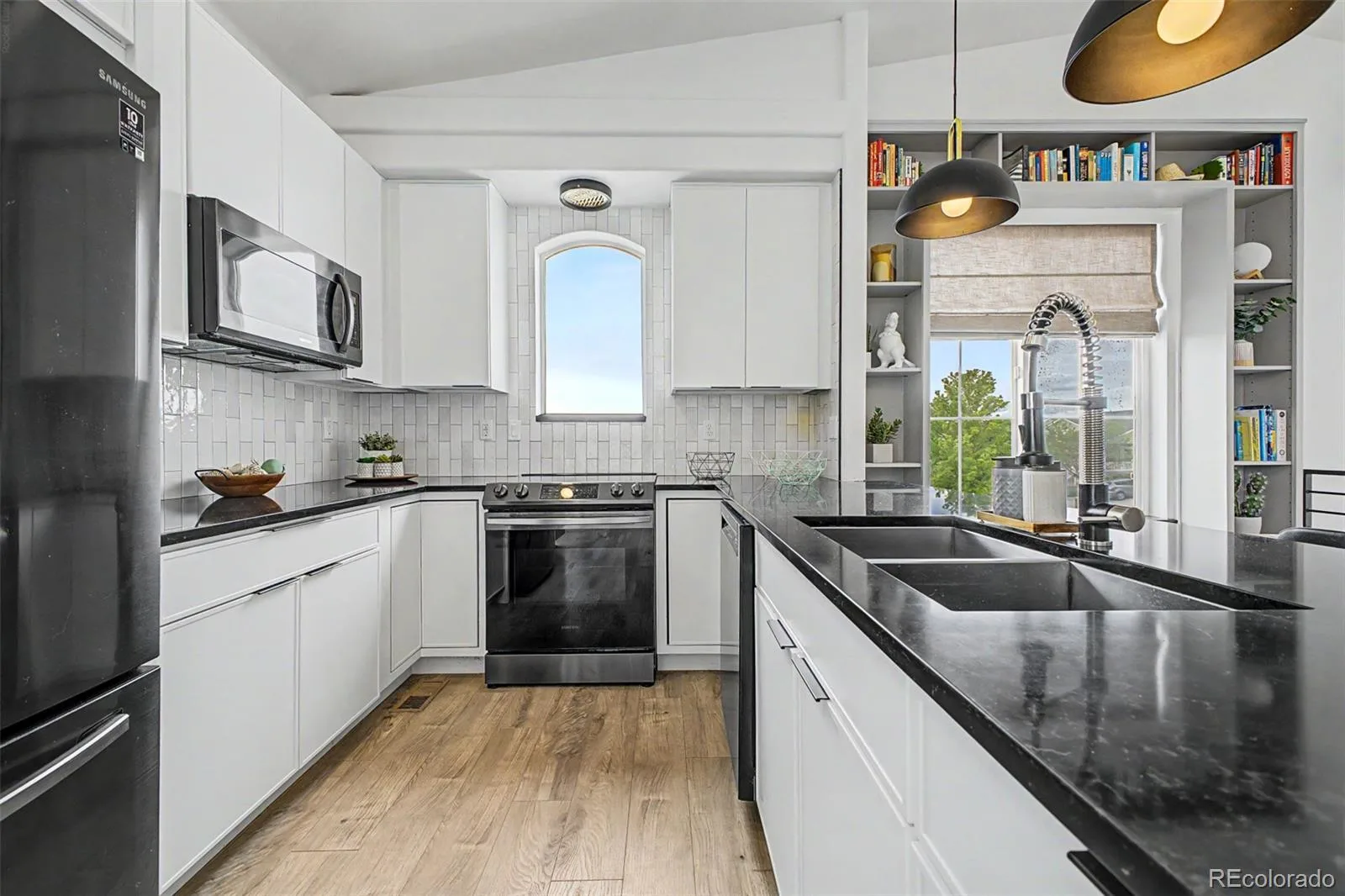 5552 Killarney Street Denver CO 80249 | MLS #REC9574966 06122026075231 1600 8