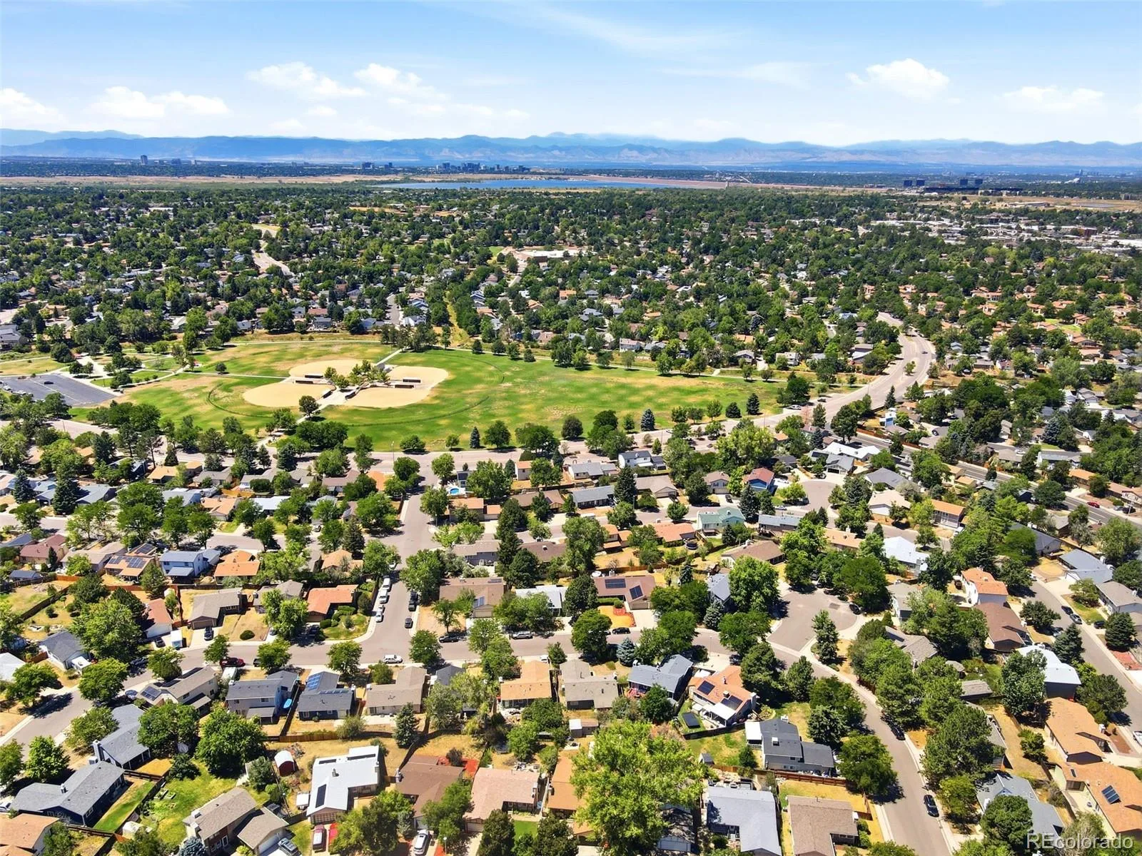 3807 S Olathe Circle Aurora CO 80013 | MLS #REC9577842 08032026224631 1600 46