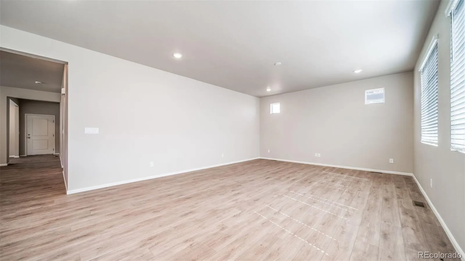 4567 N Sicily Court Aurora CO 80019 | MLS #REC9578868 04242026160638 1600 10