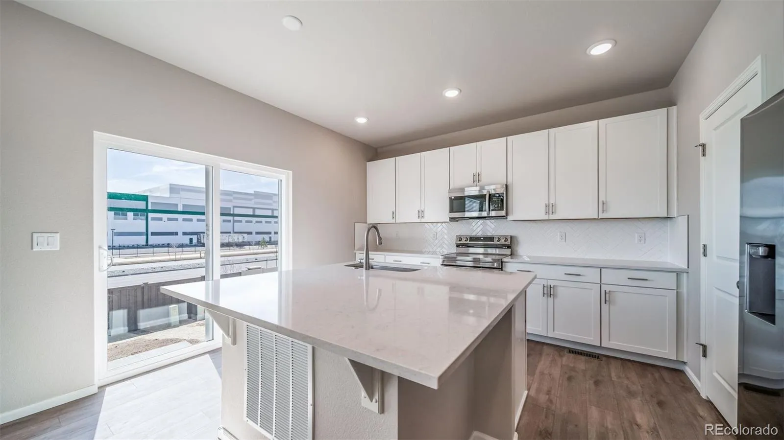 4567 N Sicily Court Aurora CO 80019 | MLS #REC9578868 04242026160638 1600 12