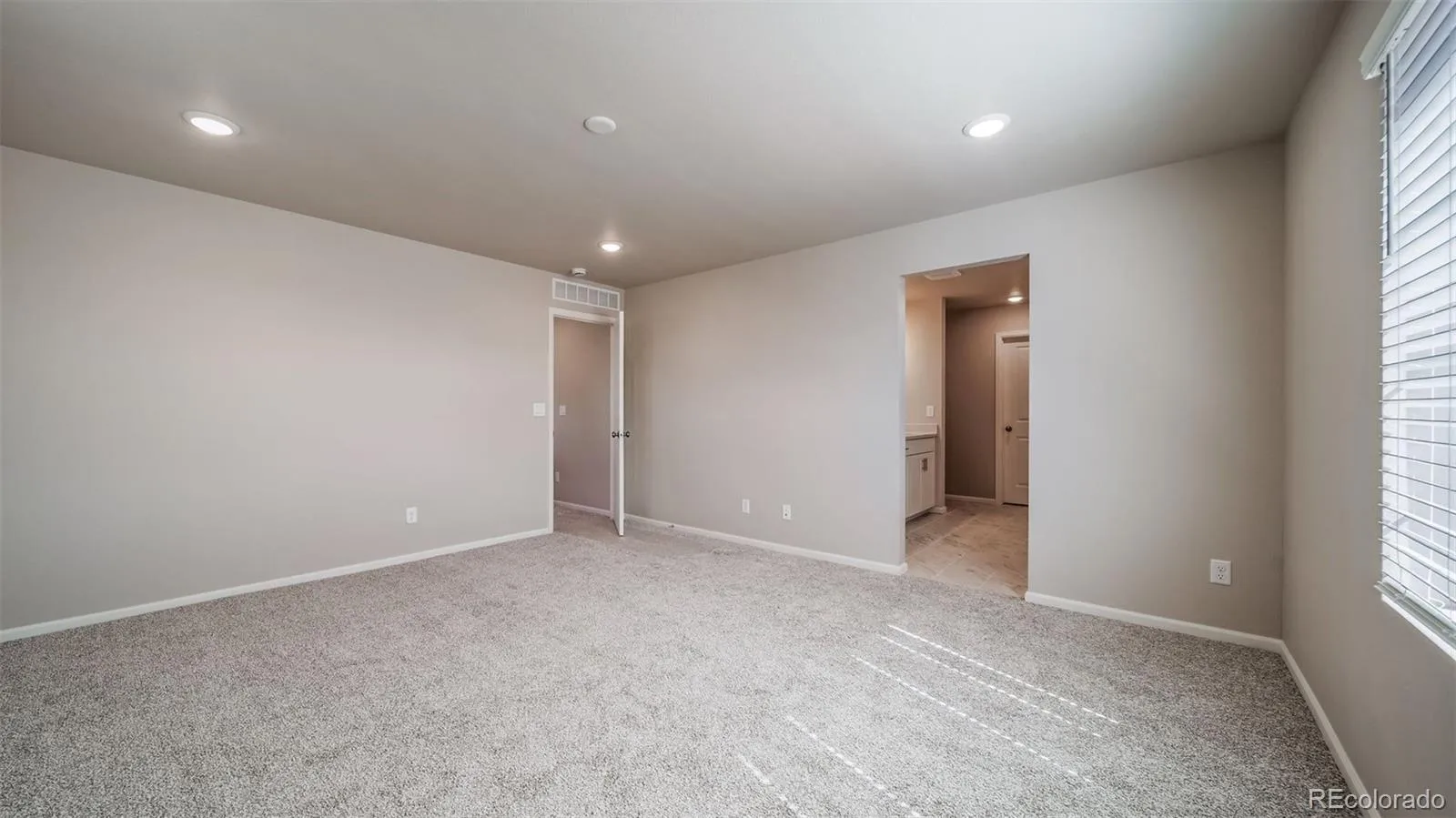 4567 N Sicily Court Aurora CO 80019 | MLS #REC9578868 04242026160638 1600 28