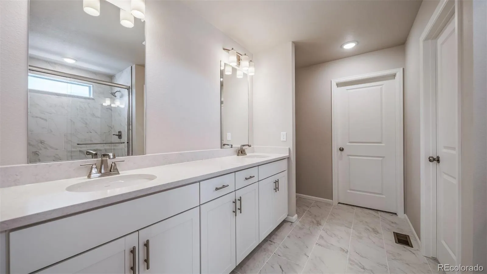 4567 N Sicily Court Aurora CO 80019 | MLS #REC9578868 04242026160638 1600 29
