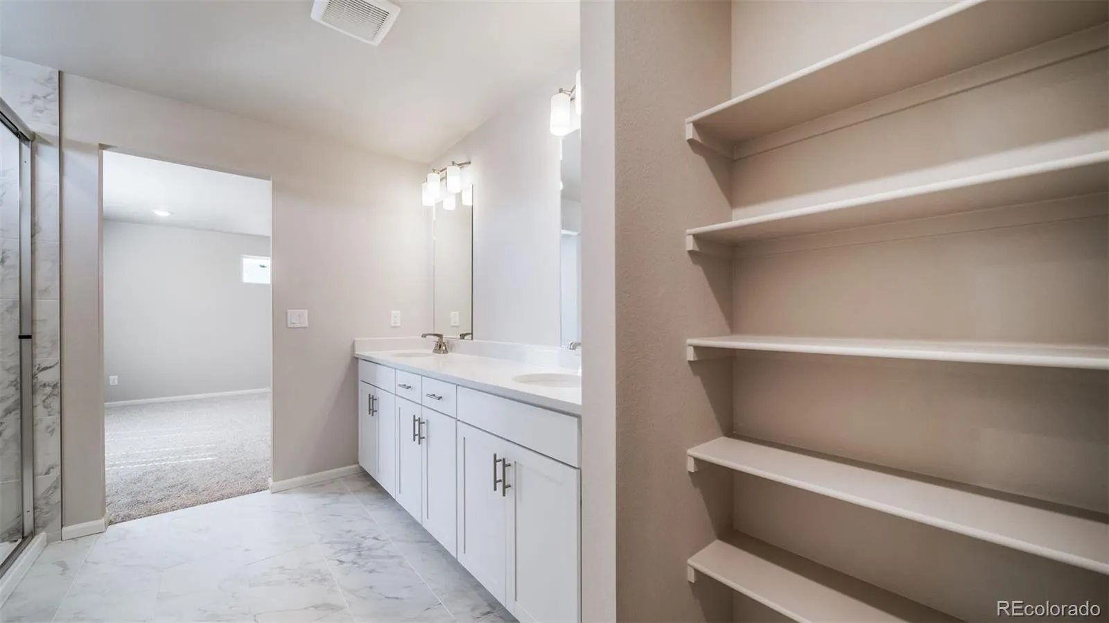 4567 N Sicily Court Aurora CO 80019 | MLS #REC9578868 04242026160638 1600 31
