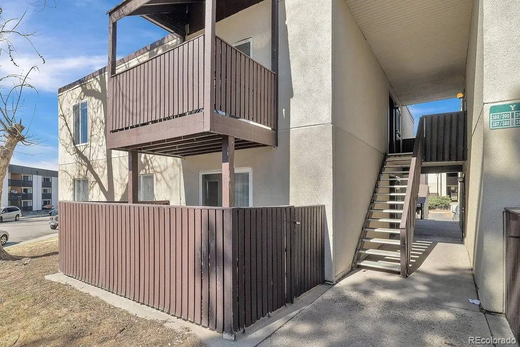 9725 E Harvard Avenue #387 Denver CO 80231 MLS #REC9581234 04172026202207 1024 34