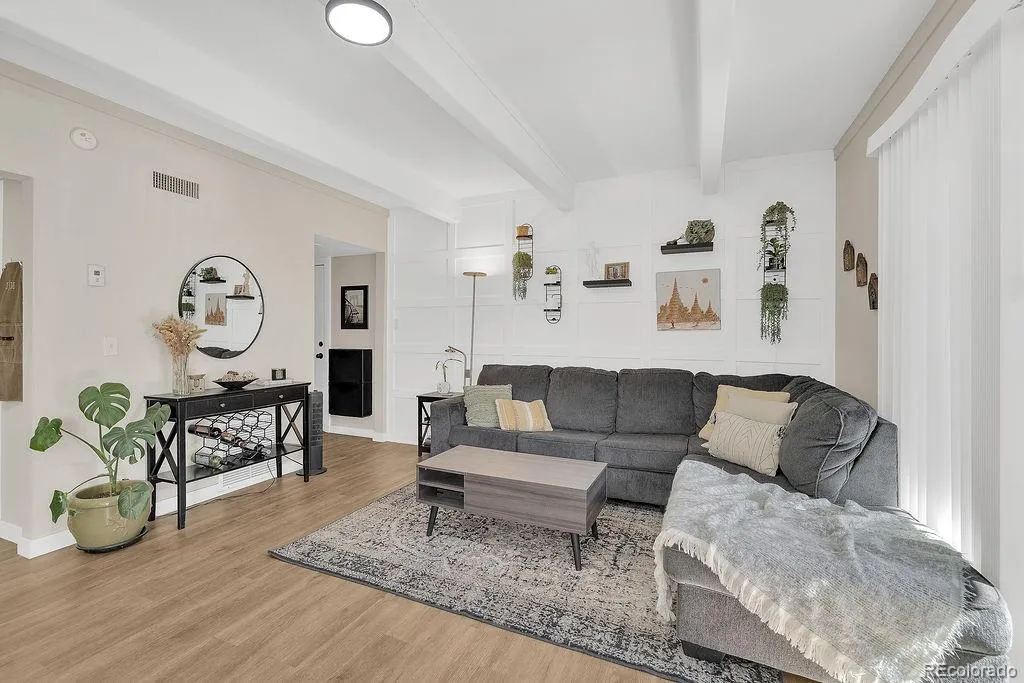 9725 E Harvard Avenue #387 Denver CO 80231 MLS #REC9581234 04172026202207 1024 6