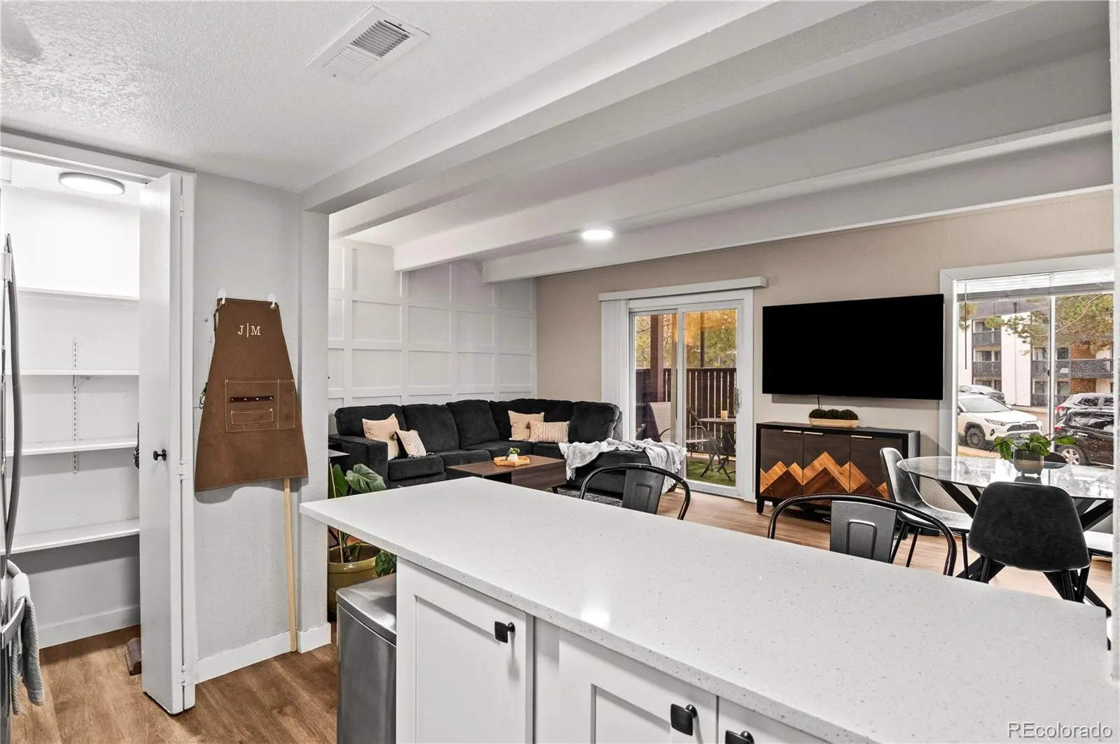 9725 E Harvard Avenue #387 Denver CO 80231 MLS #REC9581234 04172026202207 1600 15