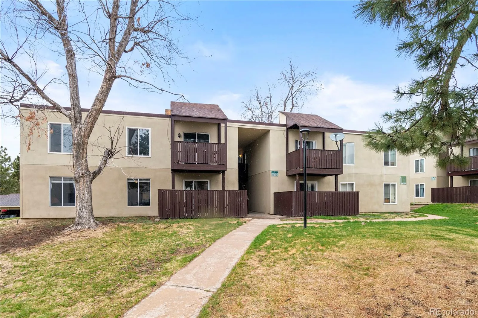 9725 E Harvard Avenue #387 Denver CO 80231 MLS #REC9581234 04172026202207 1600 25