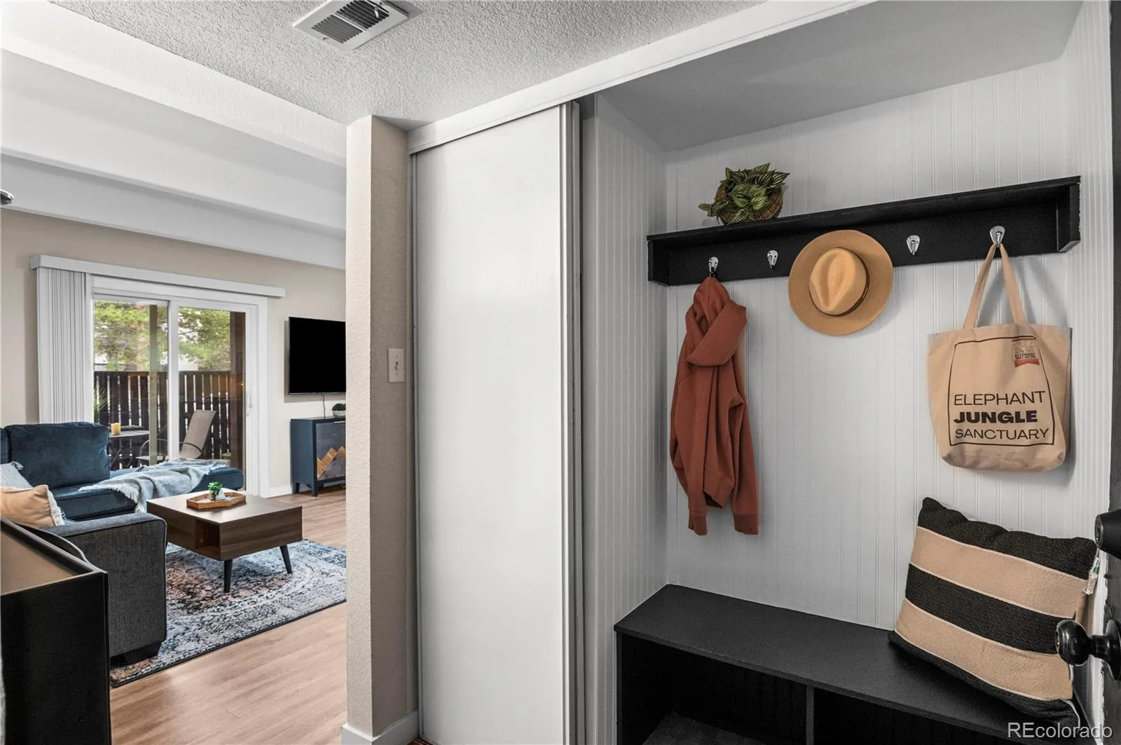 9725 E Harvard Avenue #387 Denver CO 80231 MLS #REC9581234 04172026202207 1600 4