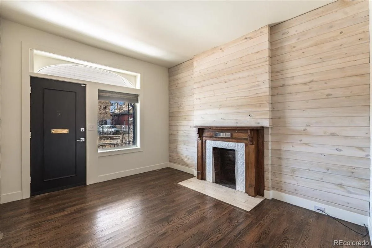 3014 California Street Denver CO 80205 | MLS #REC9582849 07152026085238 1200 7