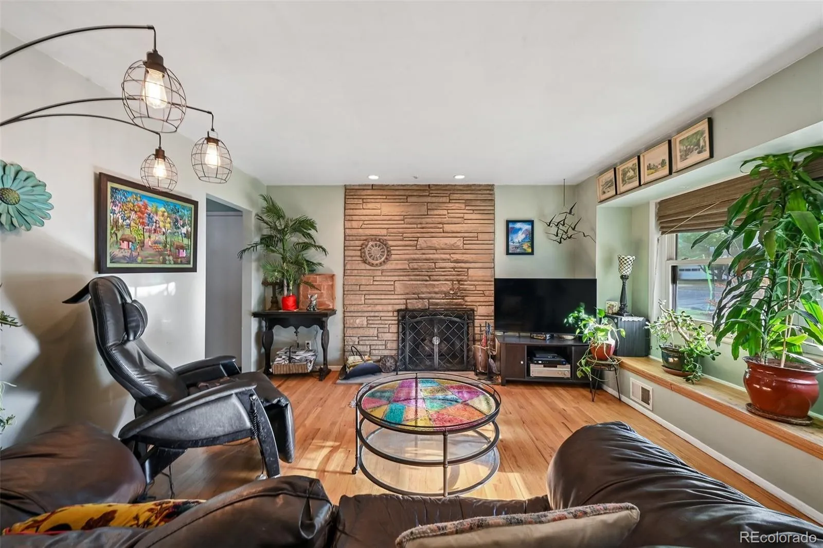 04182026010842 1600 3