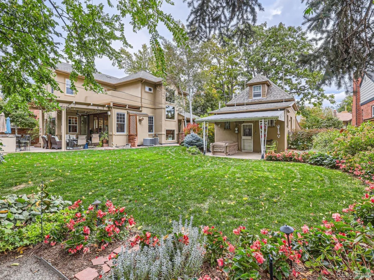 2335 N Glencoe Street Denver CO 80207 MLS #REC9585307 05152026201650 1200 3