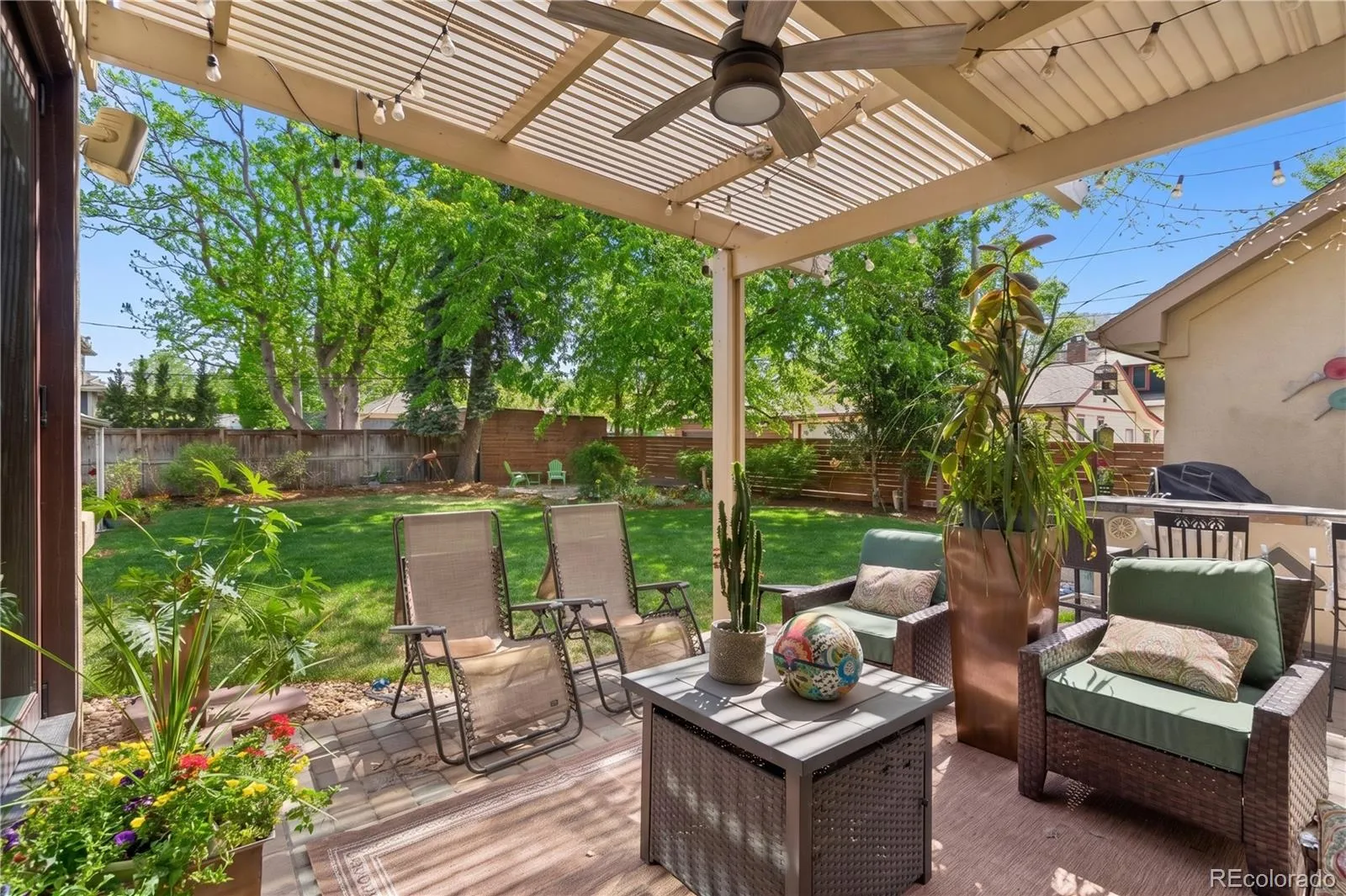 2335 N Glencoe Street Denver CO 80207 MLS #REC9585307 05152026201650 1600 17