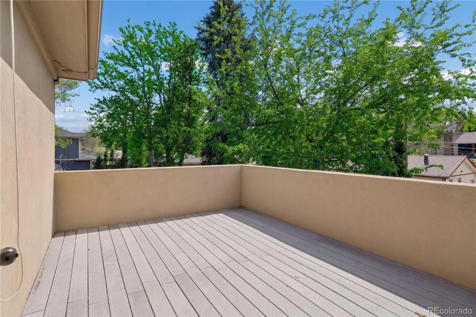 2335 N Glencoe Street Denver CO 80207 MLS #REC9585307 05152026201650 1600 22