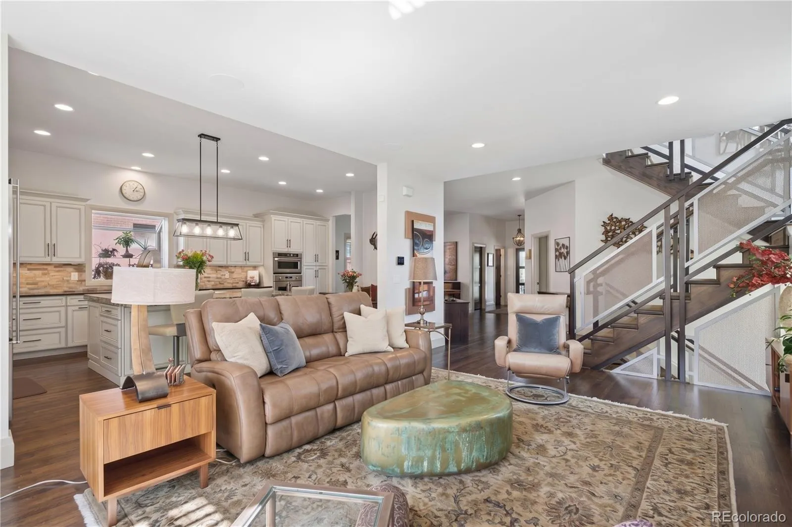 2335 N Glencoe Street Denver CO 80207 MLS #REC9585307 05152026201650 1600 31