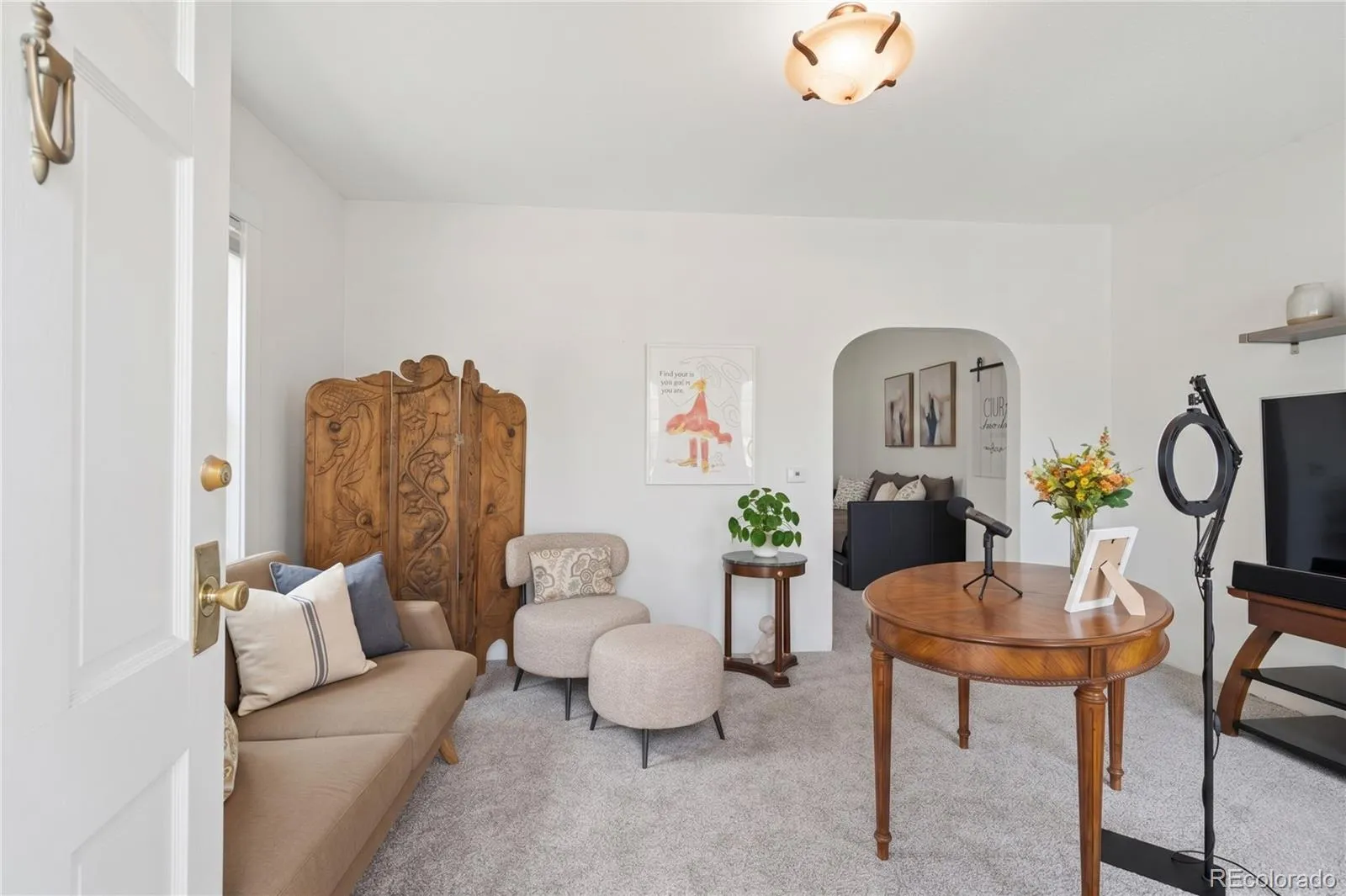 2335 N Glencoe Street Denver CO 80207 MLS #REC9585307 05152026201650 1600 39