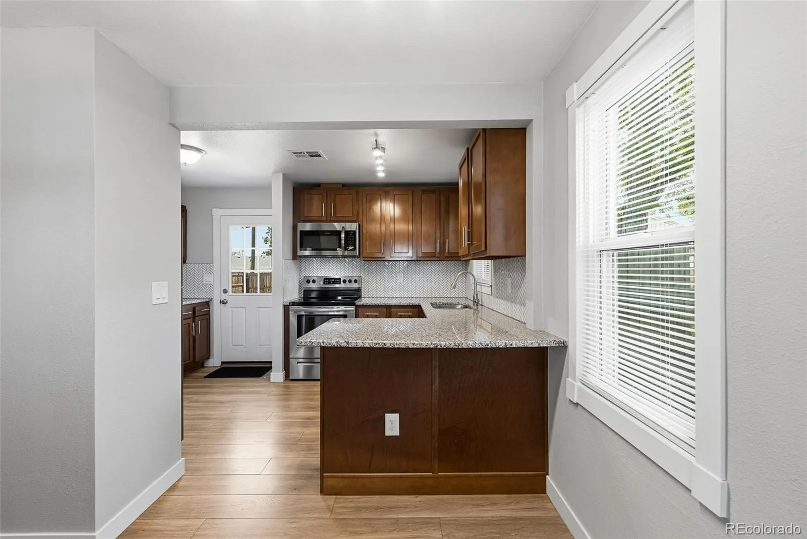 3710 N Madison Street Denver CO 80205 MLS #REC9585643 06162026221922 1600 10