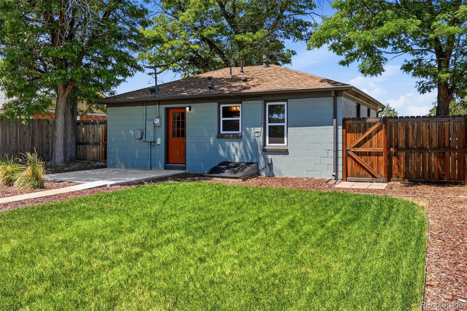 3710 N Madison Street Denver CO 80205 MLS #REC9585643 06162026221922 1600 28