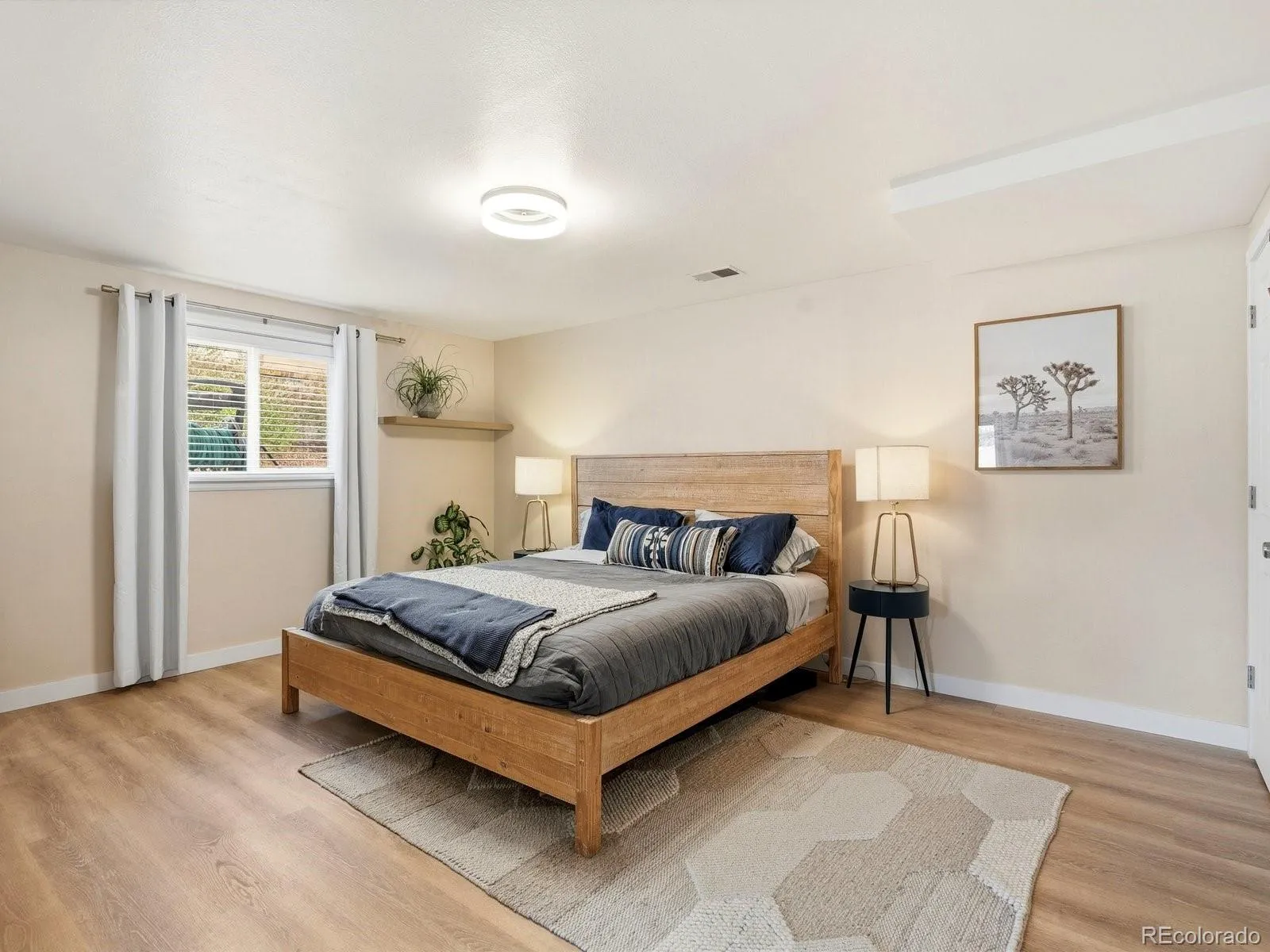 04082026015425 1600 16