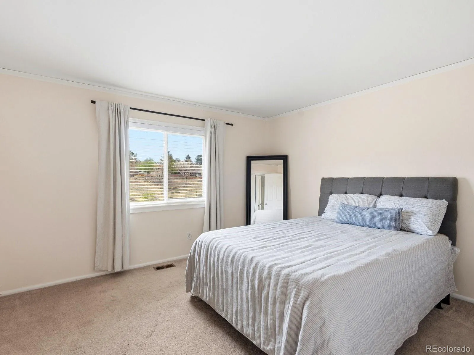 04082026015425 1600 19