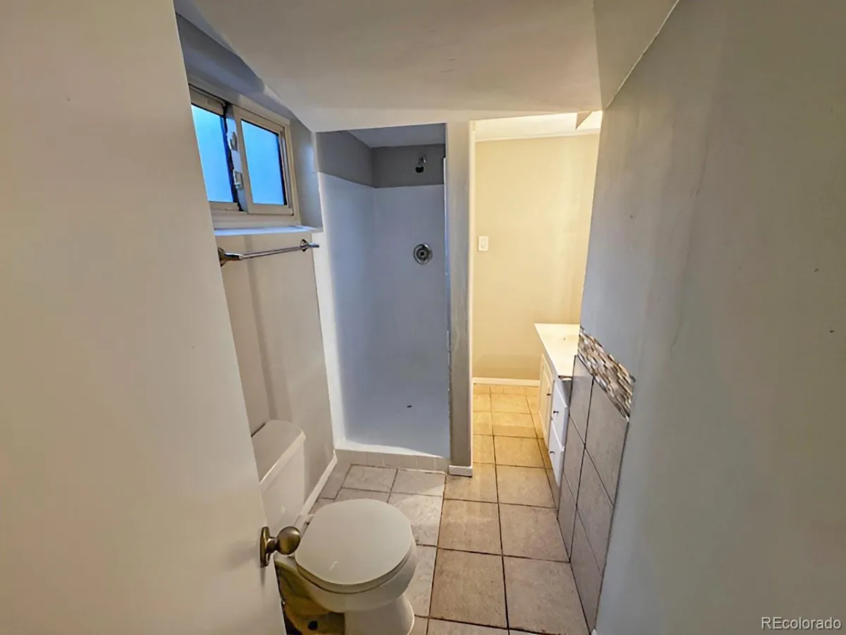 2285 S Newton Street Denver CO 80219 MLS #REC9588623 05162026050426 1200 17
